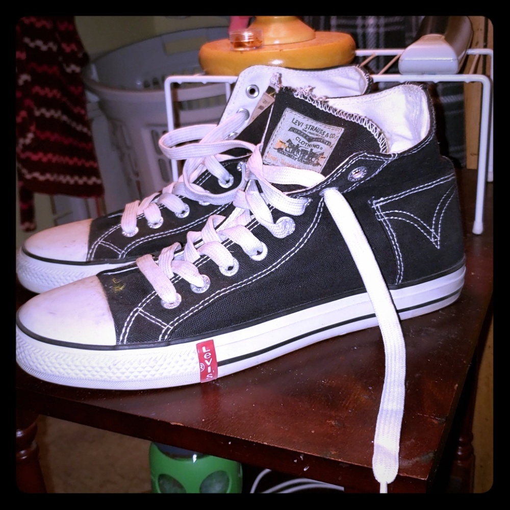High top Levi's (converse style)